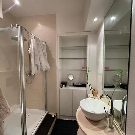Apartment : Superb De 47m2 Paris